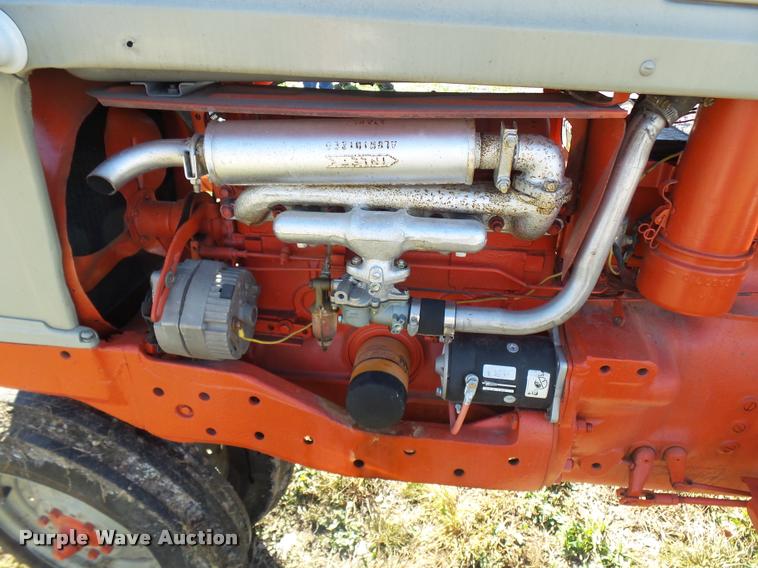 image for item L7151 1955 Ford 960 tractor