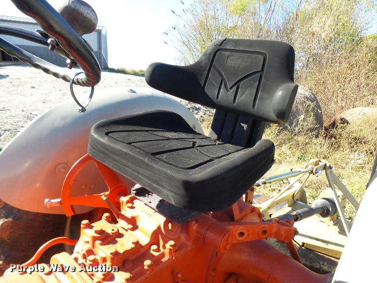 image for item L7151 1955 Ford 960 tractor