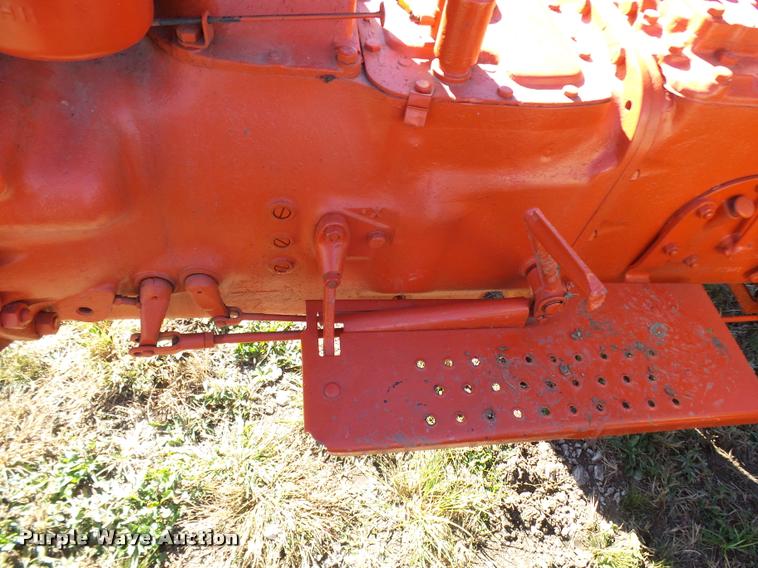 image for item L7151 1955 Ford 960 tractor