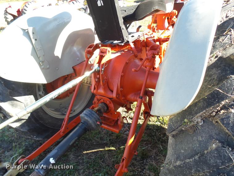 image for item L7151 1955 Ford 960 tractor