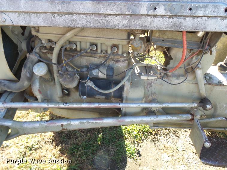 image for item L7153 1950 Massey-Ferguson T020 tractor