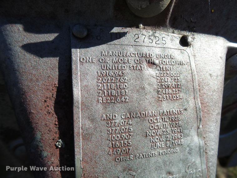 image for item L7153 1950 Massey-Ferguson T020 tractor