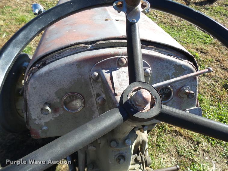 image for item L7153 1950 Massey-Ferguson T020 tractor