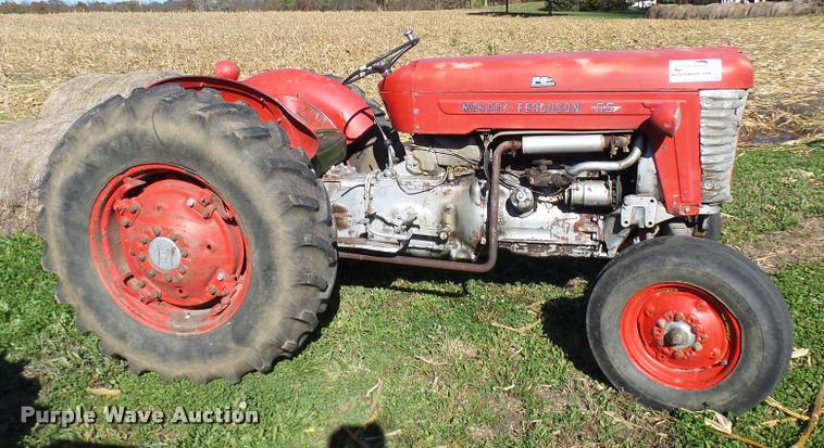 image for item L7154 1961 Massey-Ferguson 65 tractor