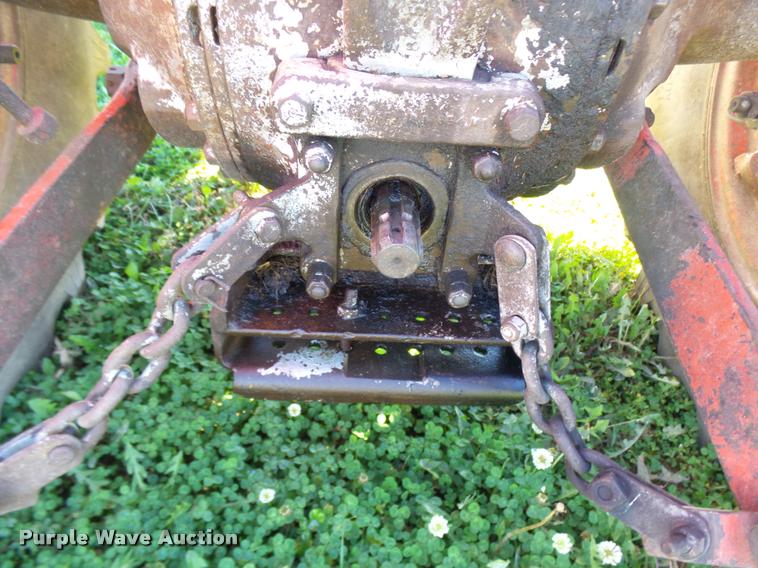 image for item L7154 1961 Massey-Ferguson 65 tractor