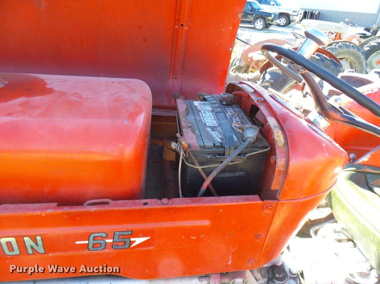 image for item L7154 1961 Massey-Ferguson 65 tractor