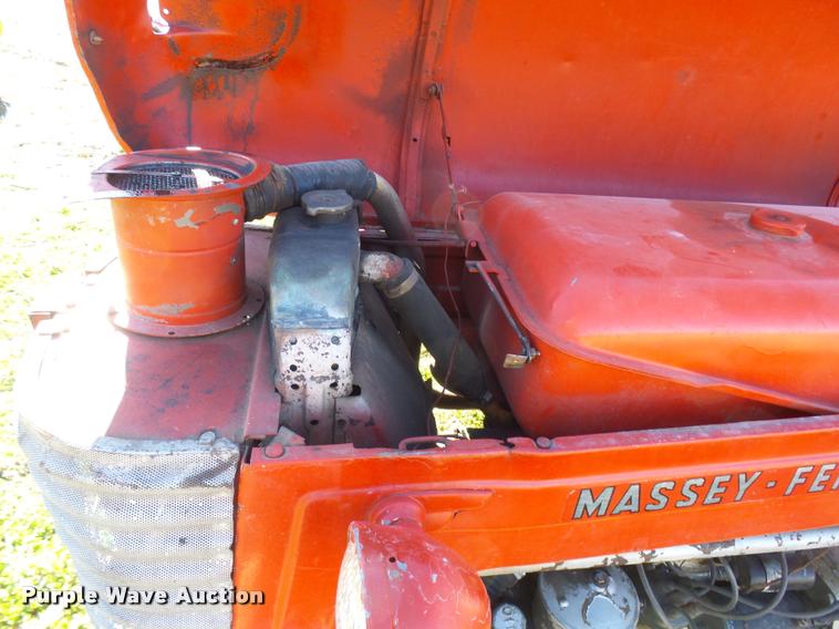 image for item L7154 1961 Massey-Ferguson 65 tractor