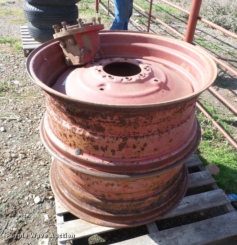 image for item AG9327 (2) International 14x34 tractor wheels