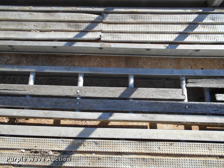 image for item AH9873 (2) aluminum scaffold planks
