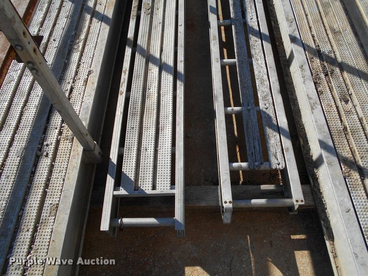 image for item AH9873 (2) aluminum scaffold planks