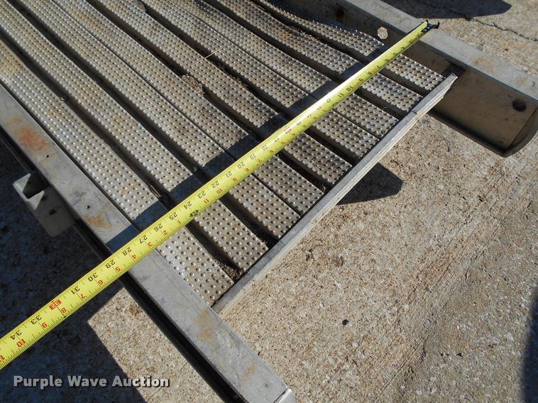 image for item AH9874 (2) aluminum scaffold planks
