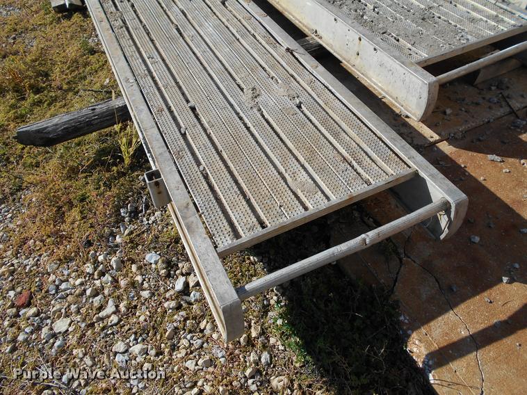 image for item AH9875 (2) aluminum scaffold planks