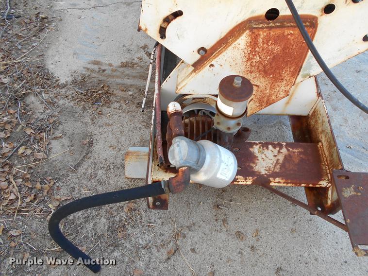 image for item AH9876 Deutz F6L912 six cylinder diesel engine