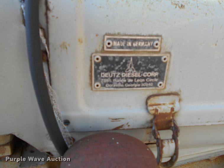 image for item AH9876 Deutz F6L912 six cylinder diesel engine