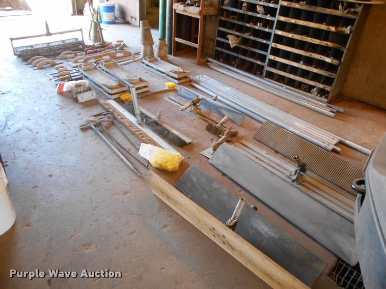 image for item AH9877 Concrete tools