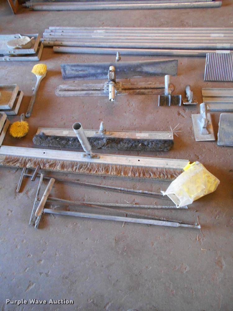 image for item AH9877 Concrete tools