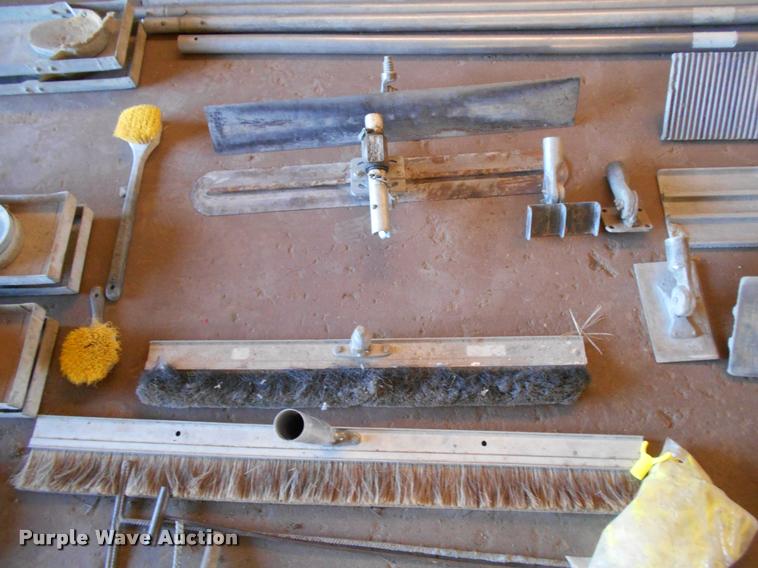 image for item AH9877 Concrete tools