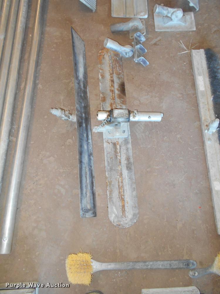 image for item AH9877 Concrete tools