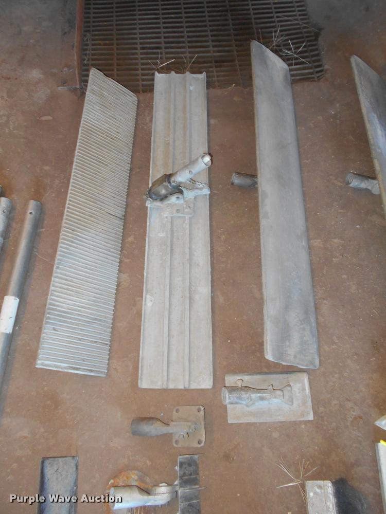 image for item AH9877 Concrete tools