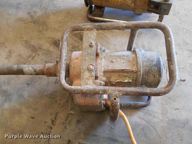 image for item AH9878 (3) concrete vibrators/whips