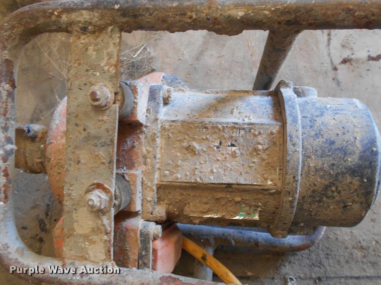 image for item AH9878 (3) concrete vibrators/whips