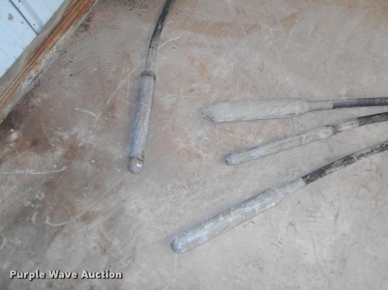 image for item AH9879 (4) concrete vibrators/whips