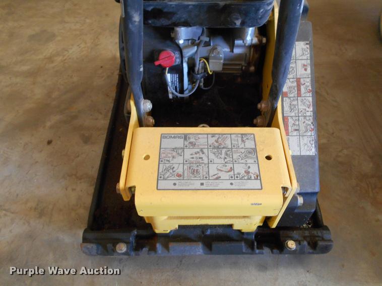 image for item AH9882 Bomag BVP18/45 plate compactor