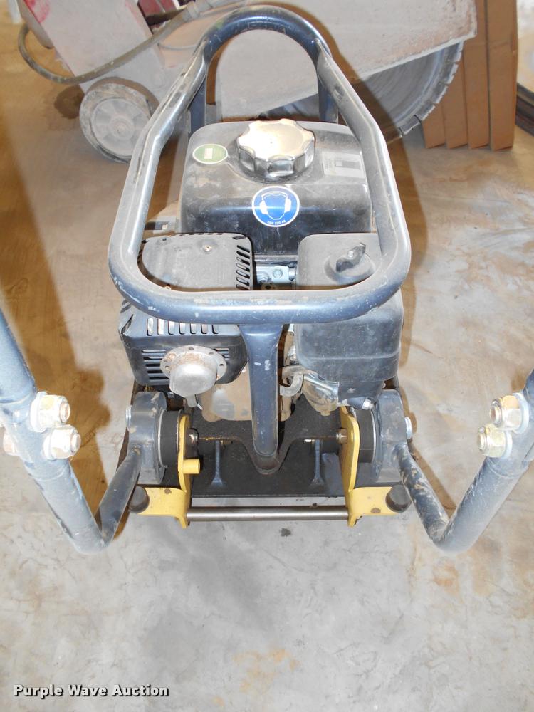 image for item AH9882 Bomag BVP18/45 plate compactor