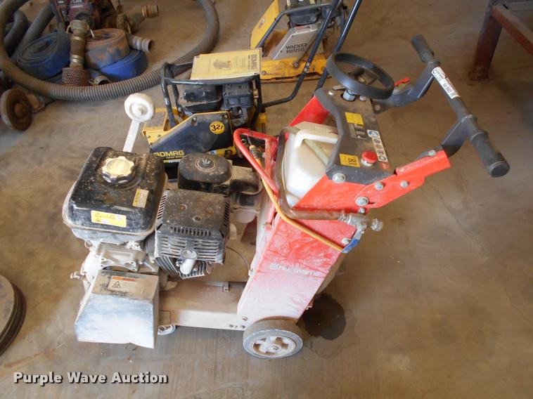 image for item AH9883 Husqvarna FS400LV concrete saw