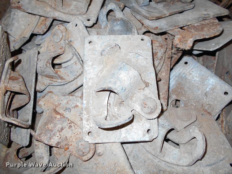 image for item AH9889 Camlock form tires