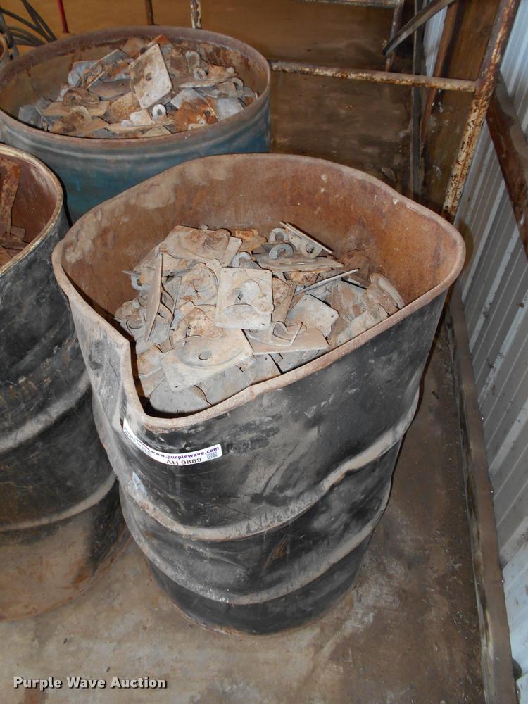 image for item AH9889 Camlock form tires