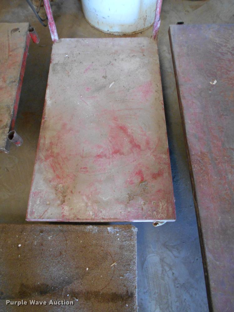 image for item AH9892 (8) shop carts