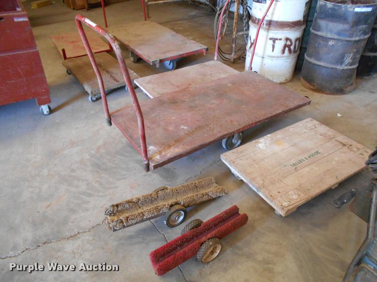image for item AH9892 (8) shop carts