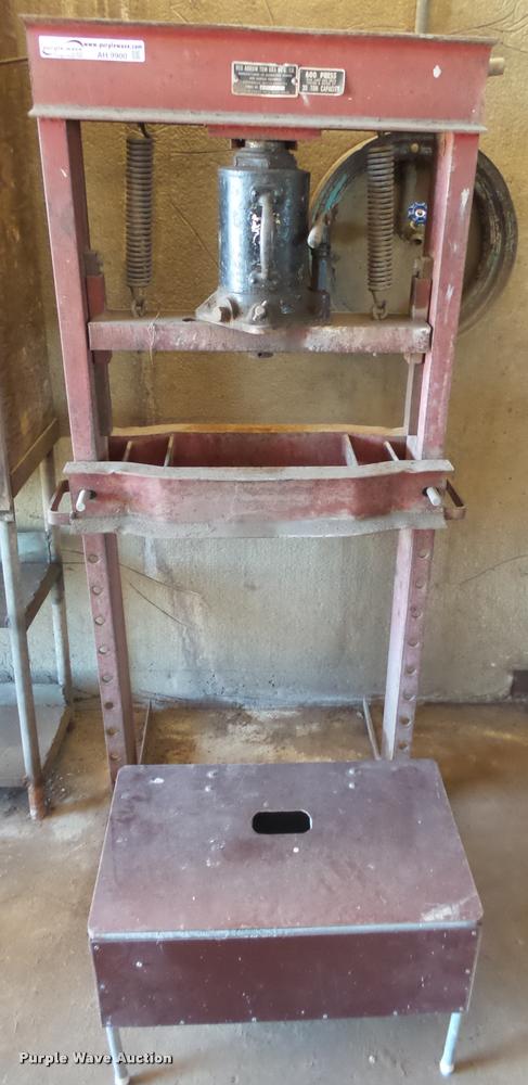 image for item AH9900 Red Arrow press