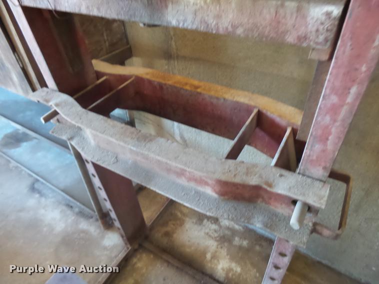 image for item AH9900 Red Arrow press