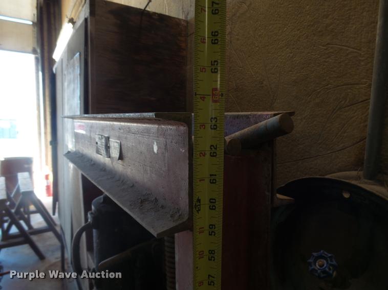 image for item AH9900 Red Arrow press