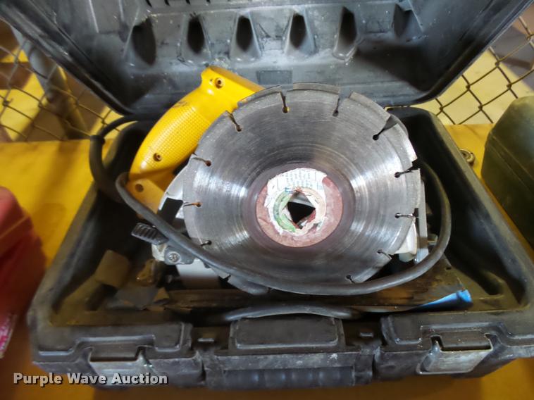 image for item AH9919 (4) circular saws