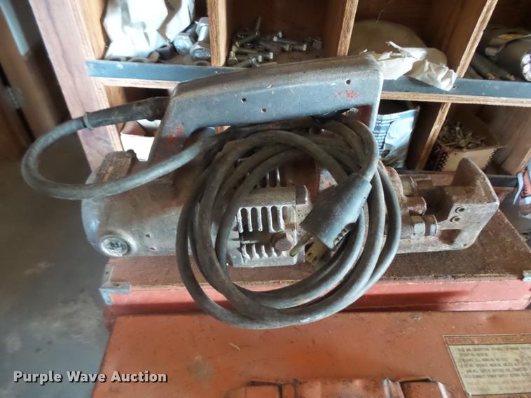image for item AH9924 (2) rebar cutters