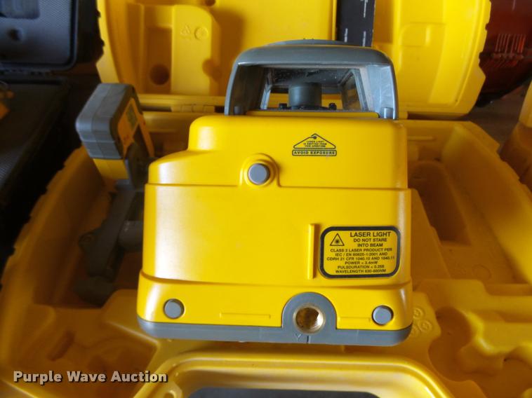 image for item AH9928 Spectra LL400 laser level