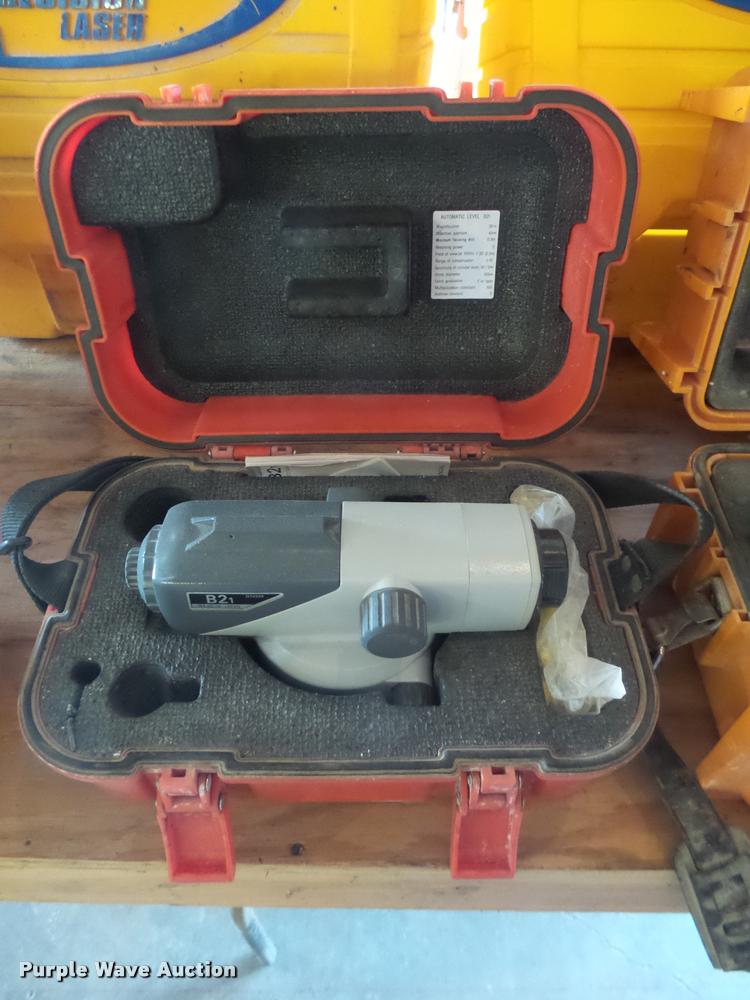 image for item AH9931 Sokkia B21 automatic leveler