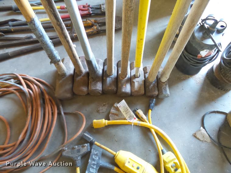 image for item AH9943 Tools