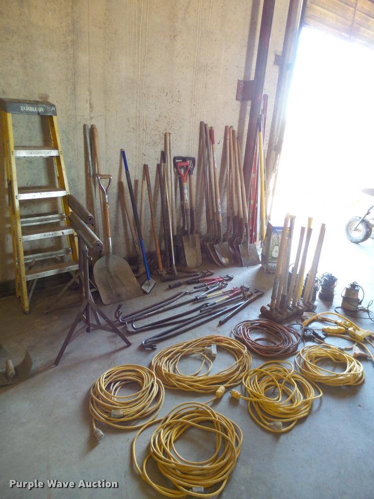 image for item AH9943 Tools