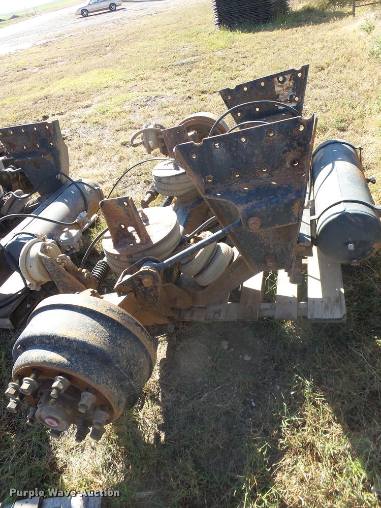 image for item AH9957 Pusher axle