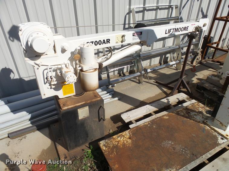 image for item AH9961 Liftmoore 2700AR truck crane