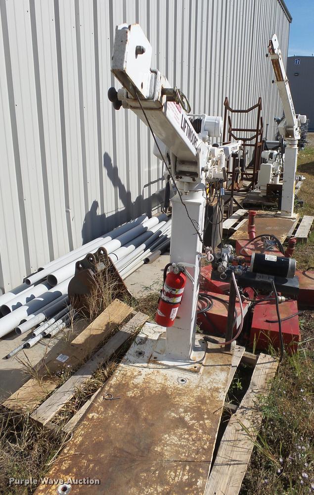 image for item AH9962 Liftmoore L21 truck crane