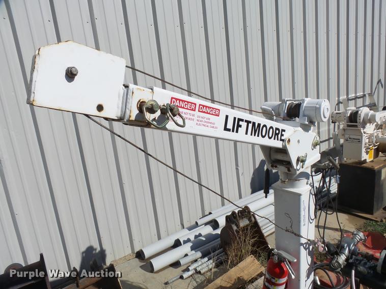 Liftmoore L21 truck crane in Sterling, KS Item AH9962 sold Purple Wave