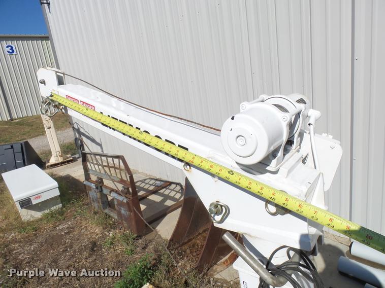 image for item AH9962 Liftmoore L21 truck crane