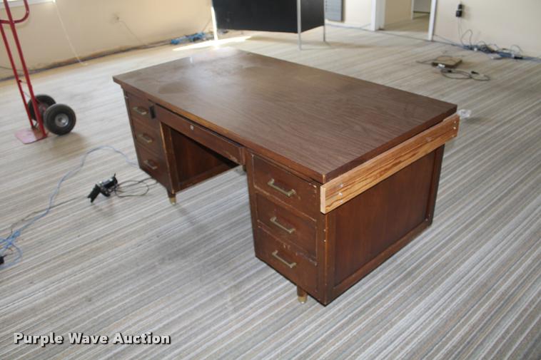 image for item AQ9610 Office furniture