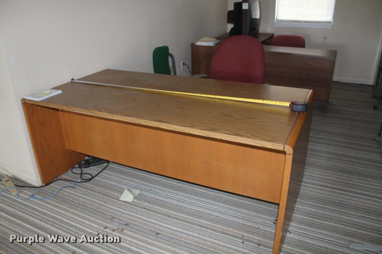 image for item AQ9610 Office furniture