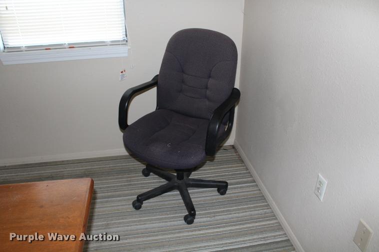 image for item AQ9610 Office furniture